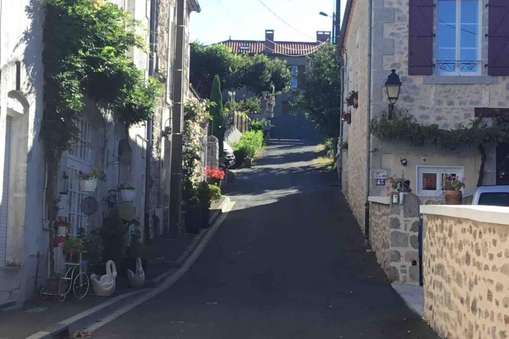 Breesfalt Gite Accomodation Villa Maisonnais-Sur-Tardoire Eksteriør bilde